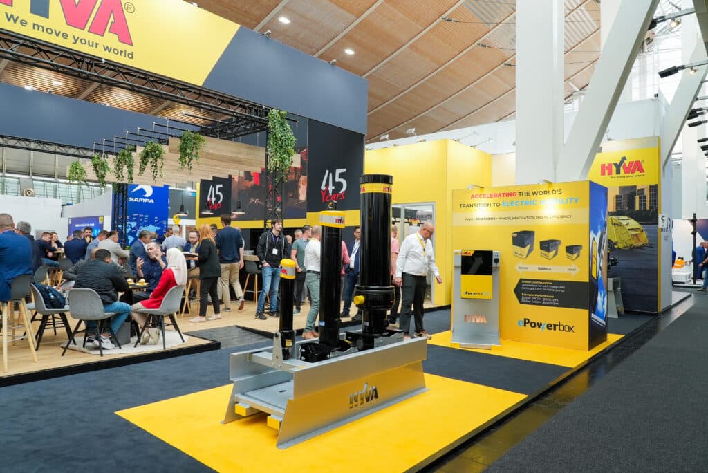 Hyva-iaatransportation-beurs-stand-hannover-messe