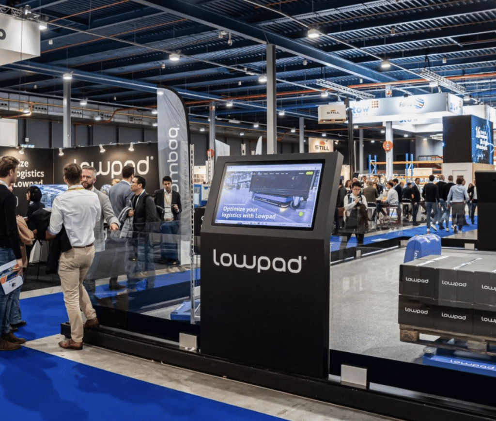 Machines-op-stand-interactief-informatiezuil-lowpad-autonome-robots