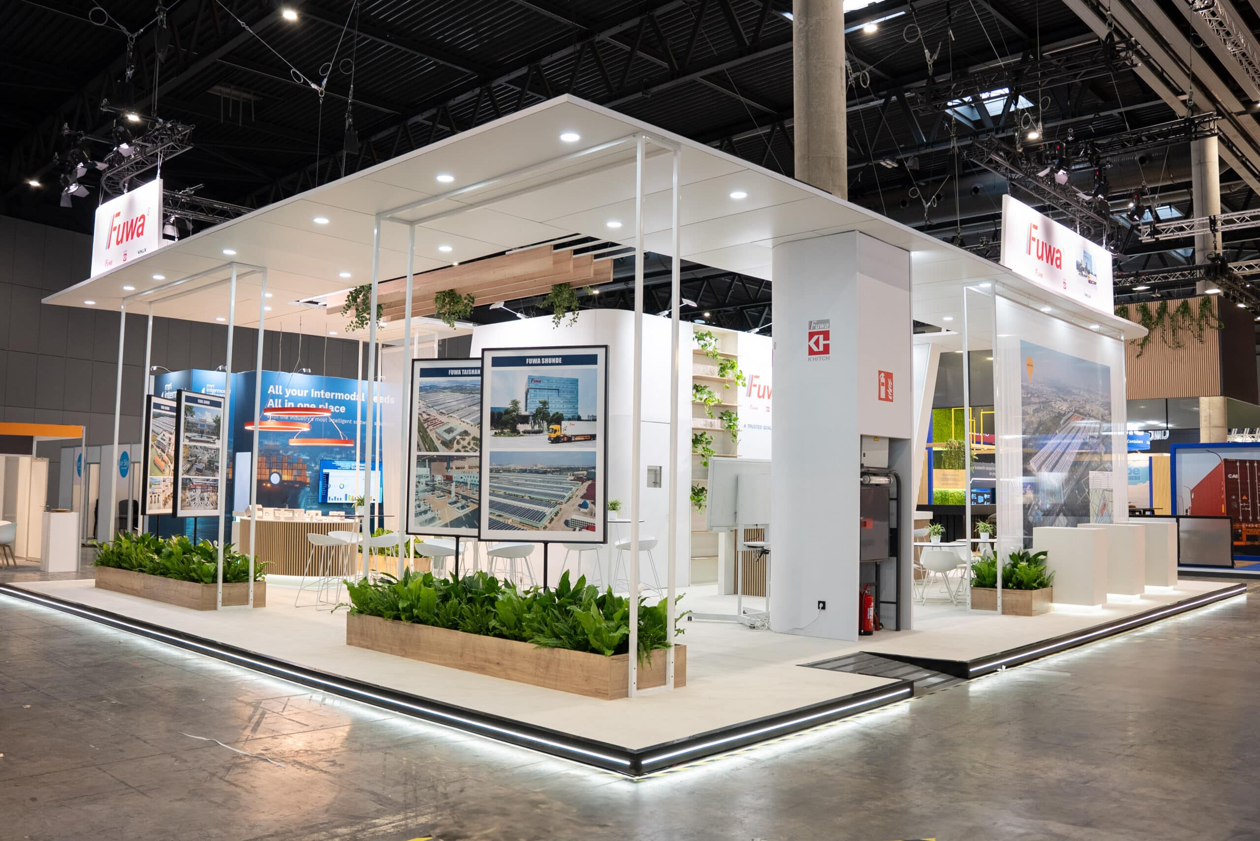 Fuwa op Intermodal Barcelona 2025 by Cialona Fullservice Standbuilder